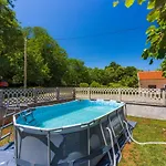 Vakantiehuis House Forest Paradise