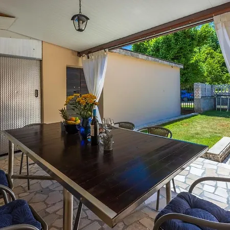 House Forest Paradise * Barban