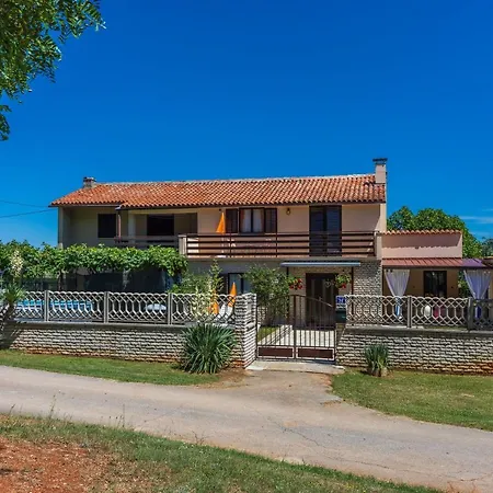 House Forest Paradise *