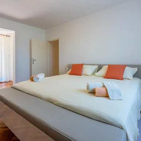 House Forest Paradise * Barban