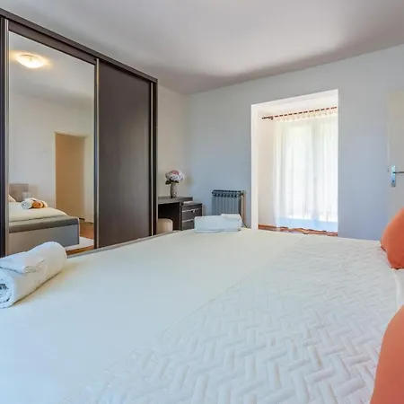 House Forest Paradise *