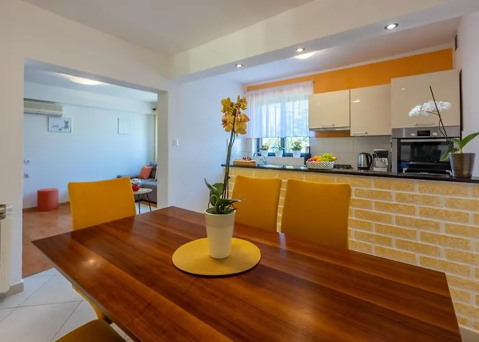 House Forest Paradise Σπίτι διακοπών Barban