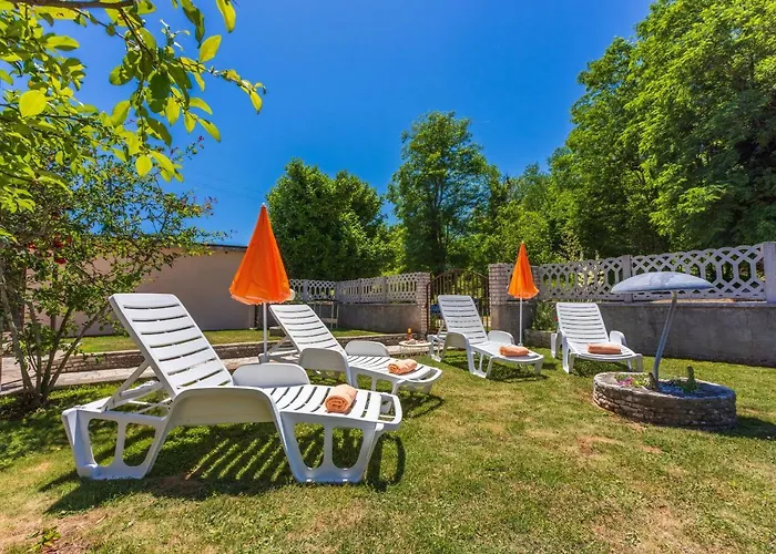 House Forest Paradise Σπίτι διακοπών Barban