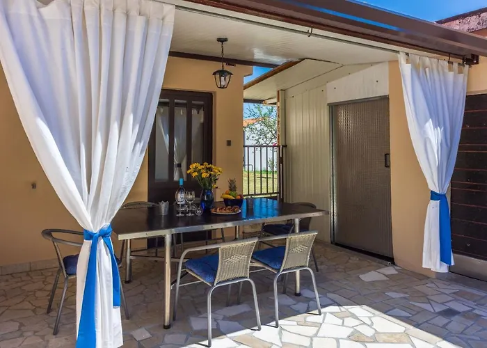 House Forest Paradise Σπίτι διακοπών